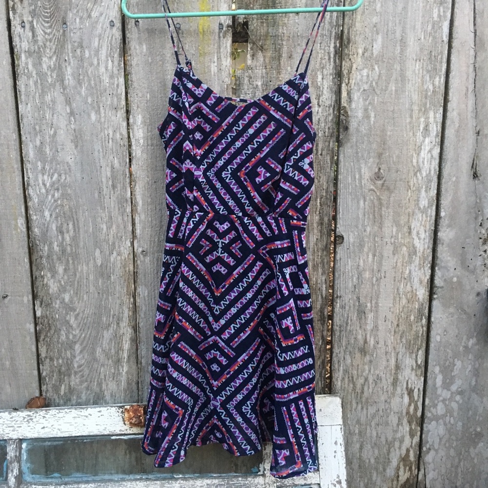 SOLD🎉🎉Tribal print, back detail dress Skater